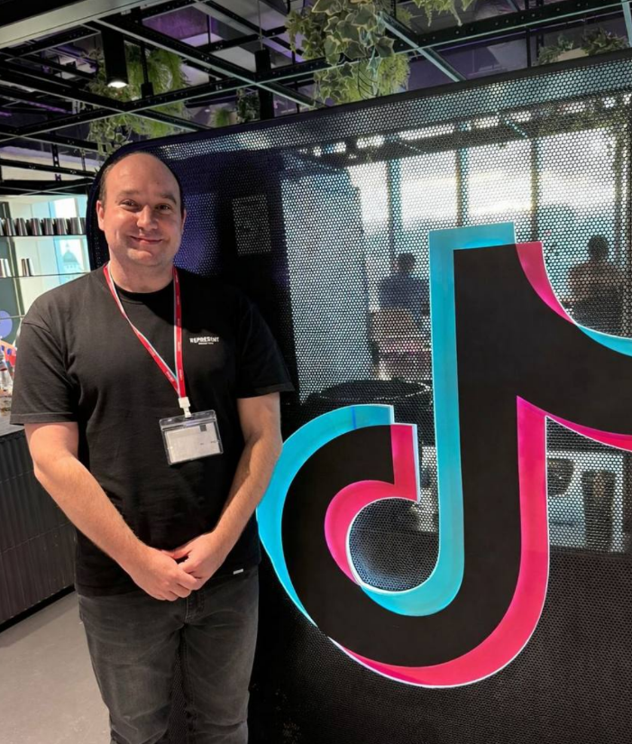 First Class Agency First Class Agency | UK's Premier TikTok LIVE Agency