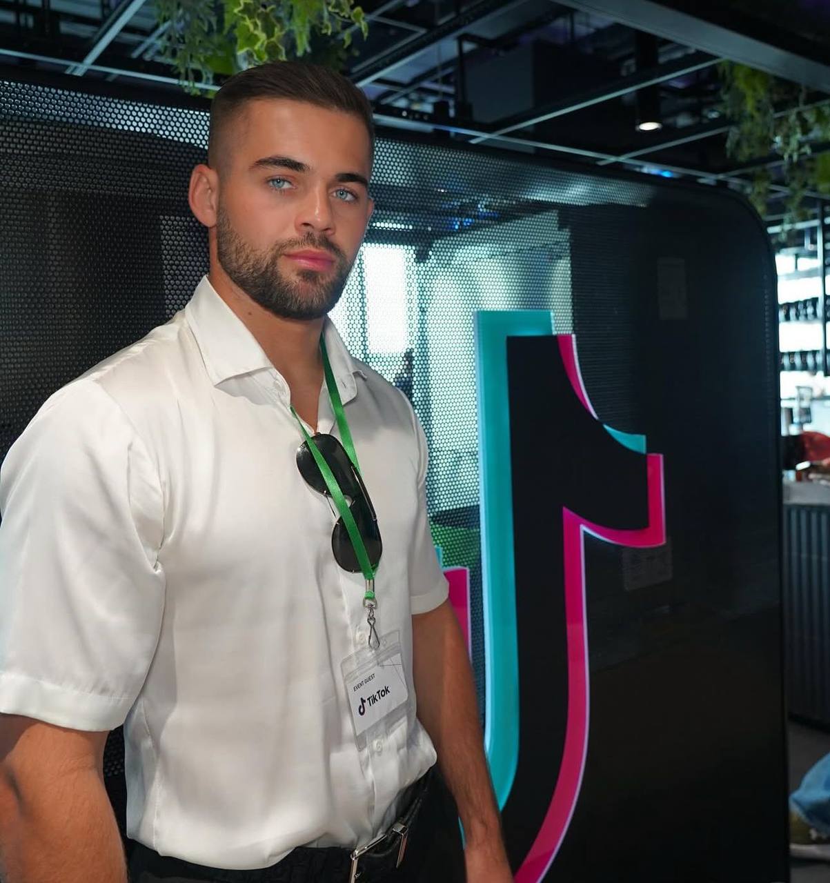 First Class Agency First Class Agency | UK's Premier TikTok LIVE Agency